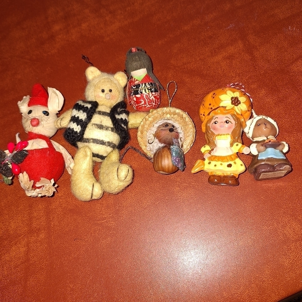 Holiday Ornaments Lot Bee Mouse Doll Small